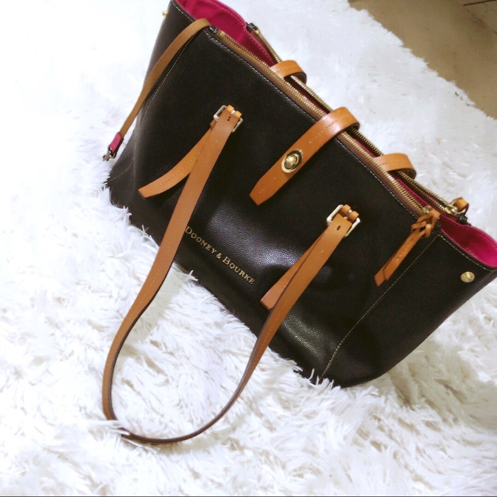 Dooney & Bourke Tote Bag